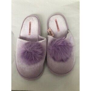 Victoria Secret slip on pom Slippers